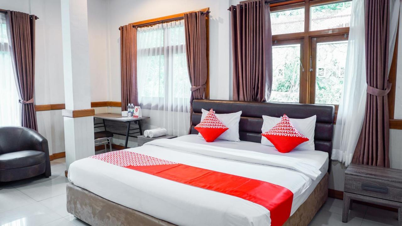 Oyo 1209 Tirtasari Nice Guesthouse Bandung Eksteriør billede