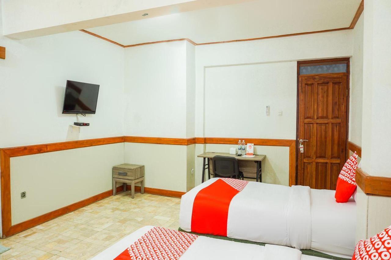 Oyo 1209 Tirtasari Nice Guesthouse Bandung Eksteriør billede