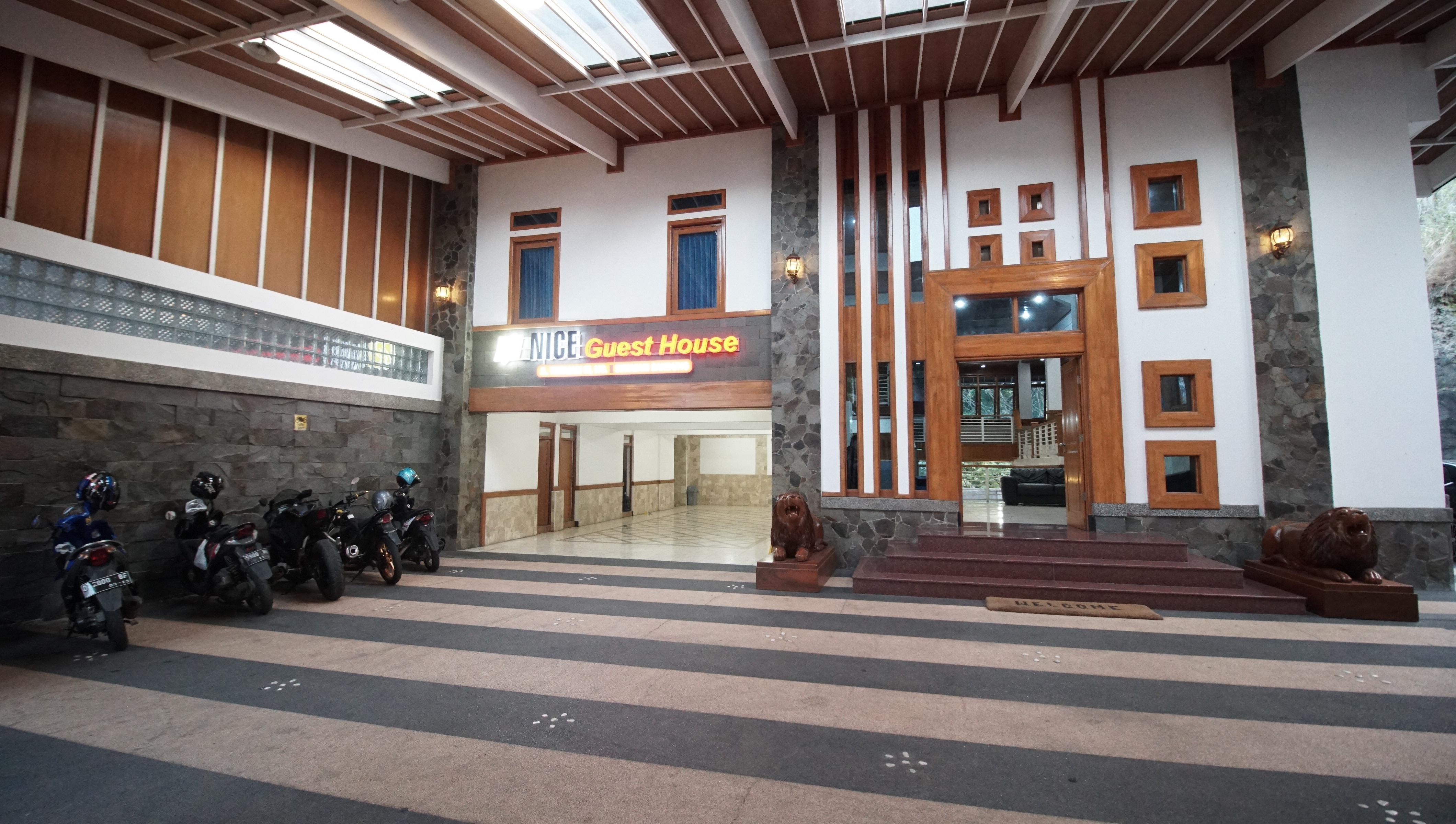 Oyo 1209 Tirtasari Nice Guesthouse Bandung Eksteriør billede